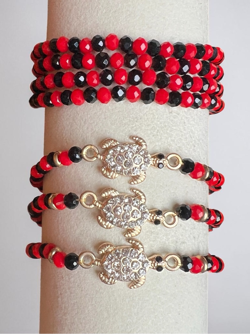 Crystal Turtle Charm With Black & Red Beads Stretchy Bracelet